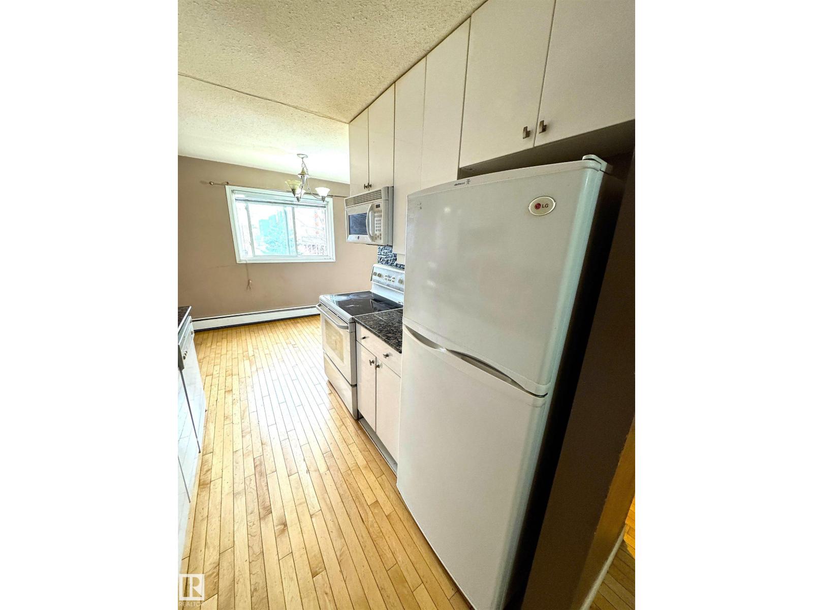 #301 10035 164 St Nw, Edmonton, Alberta  T5P 4L4 - Photo 8 - E4464484