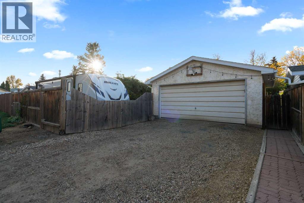 3735 66 Street, Camrose, Alberta  T4V 3H4 - Photo 23 - A2262241