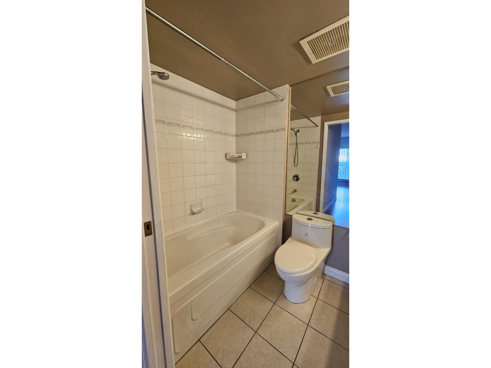 1505 9830 Whalley Boulevard, Surrey, British Columbia  V3T 5S7 - Photo 6 - R3063175