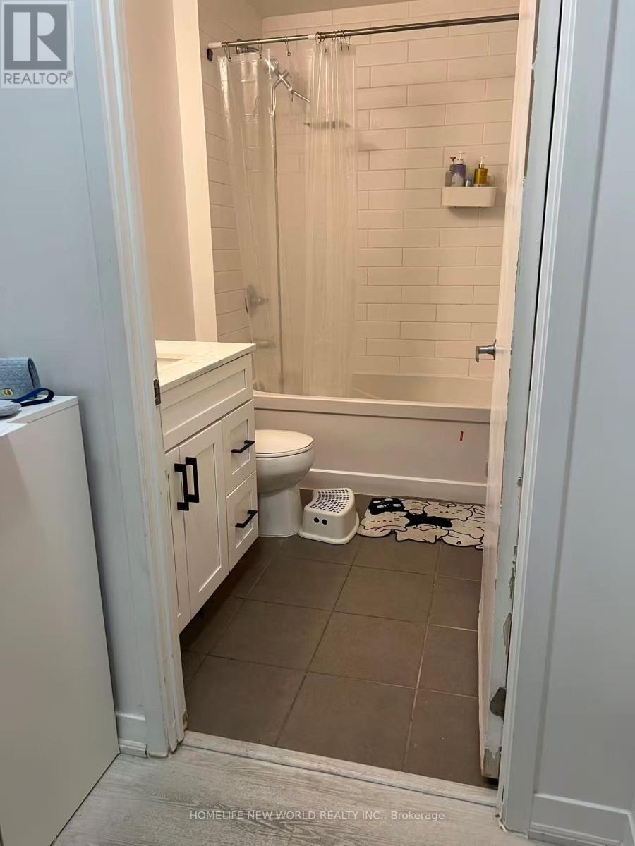 2203 - 360 Square One Drive, Mississauga, Ontario  L5B 0G7 - Photo 8 - W12501174