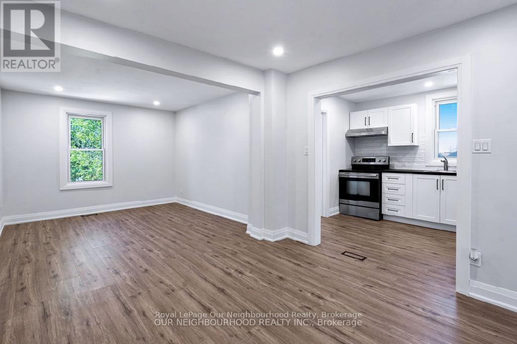 5749 Summer Street, Niagara Falls, Ontario  L2G 1M5 - Photo 11 - X12501164