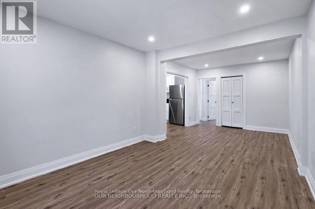 5749 Summer Street, Niagara Falls, Ontario  L2G 1M5 - Photo 12 - X12501164