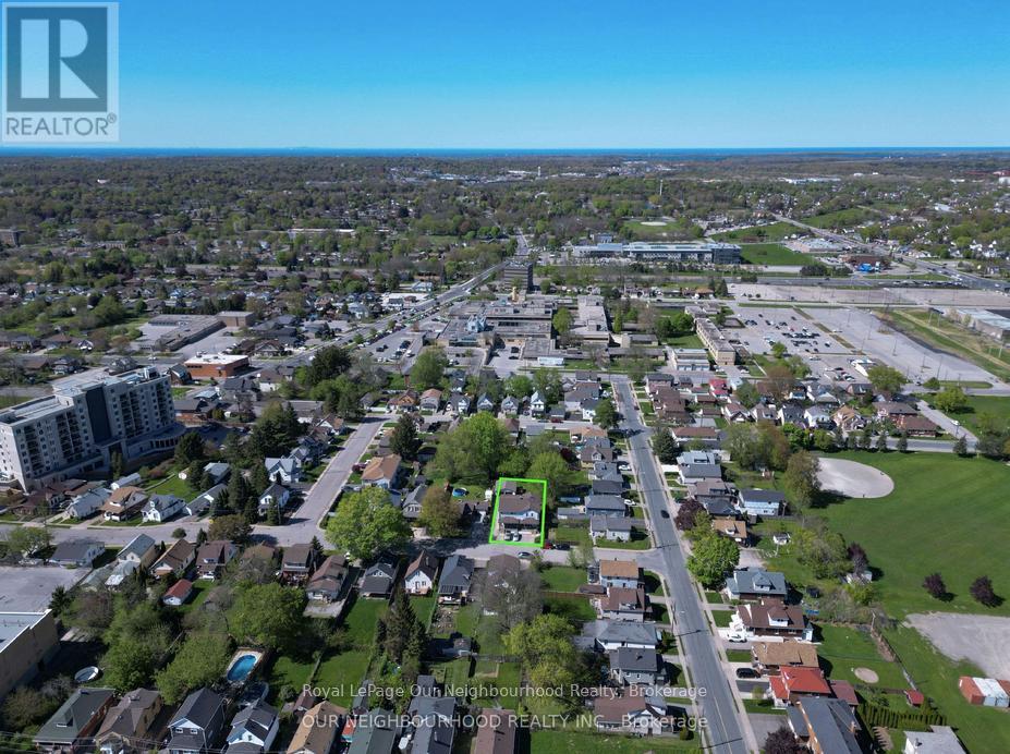 5749 Summer Street, Niagara Falls, Ontario  L2G 1M5 - Photo 32 - X12501164