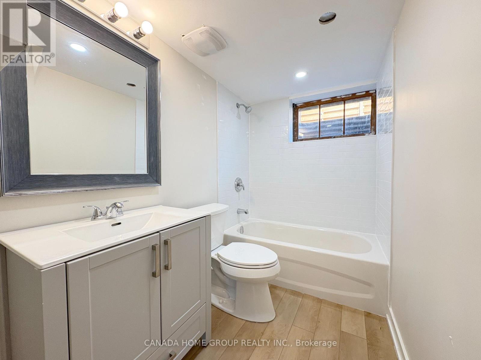 Lower - 265 West 17th Street, Hamilton, Ontario  L9C 4G1 - Photo 10 - X12501178