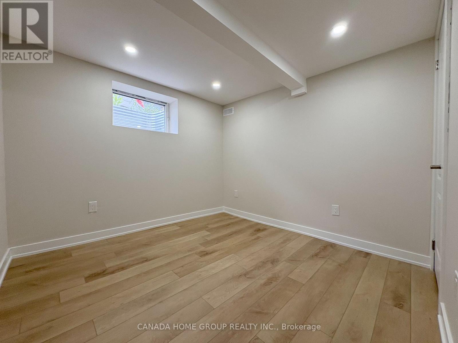 Lower - 265 West 17th Street, Hamilton, Ontario  L9C 4G1 - Photo 8 - X12501178