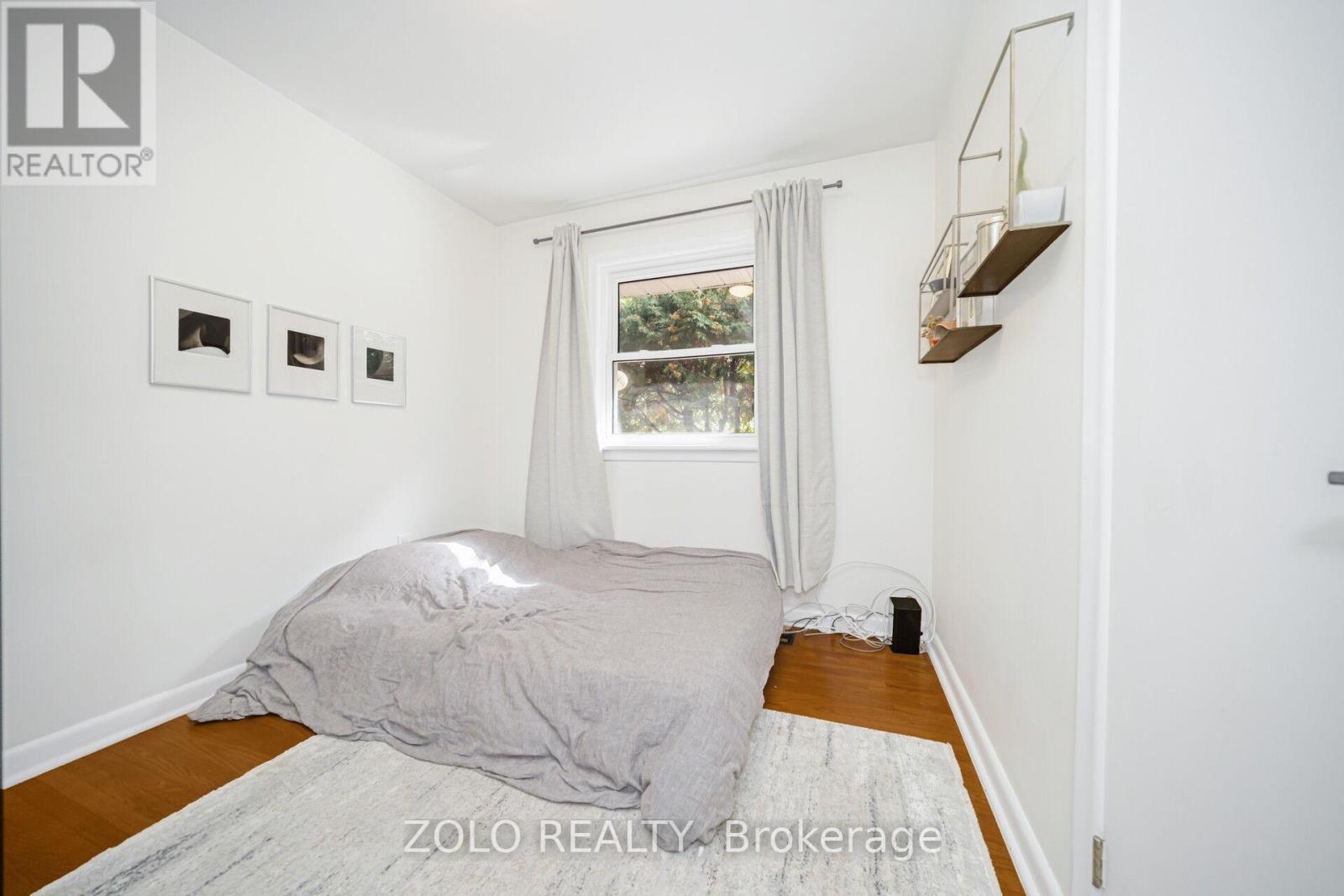 115 Welbourn Drive, Hamilton, Ontario  L9A 3N5 - Photo 10 - X12501180