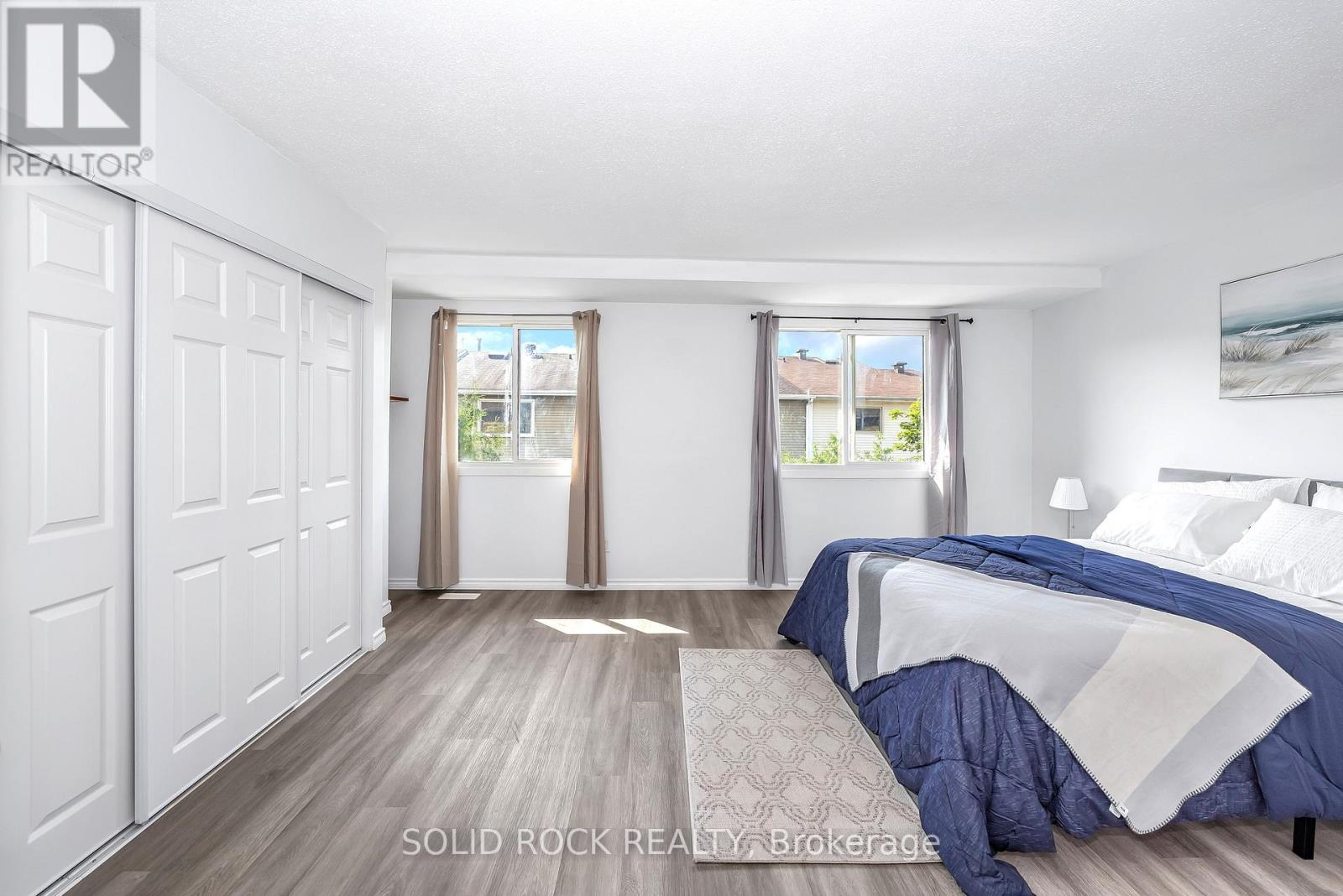 348 Monica Crescent, Ottawa, Ontario  K1E 3N5 - Photo 12 - X12501186