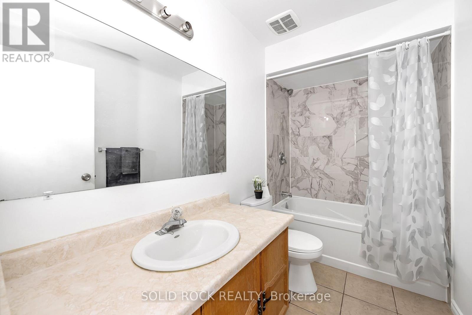 348 Monica Crescent, Ottawa, Ontario  K1E 3N5 - Photo 17 - X12501186