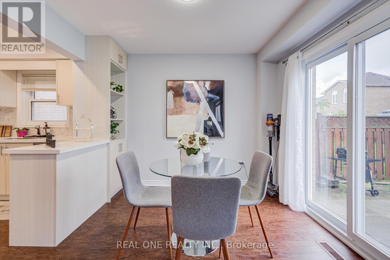 178 Hawker Road, Vaughan, Ontario  L6A 2J6 - Photo 10 - N12493916