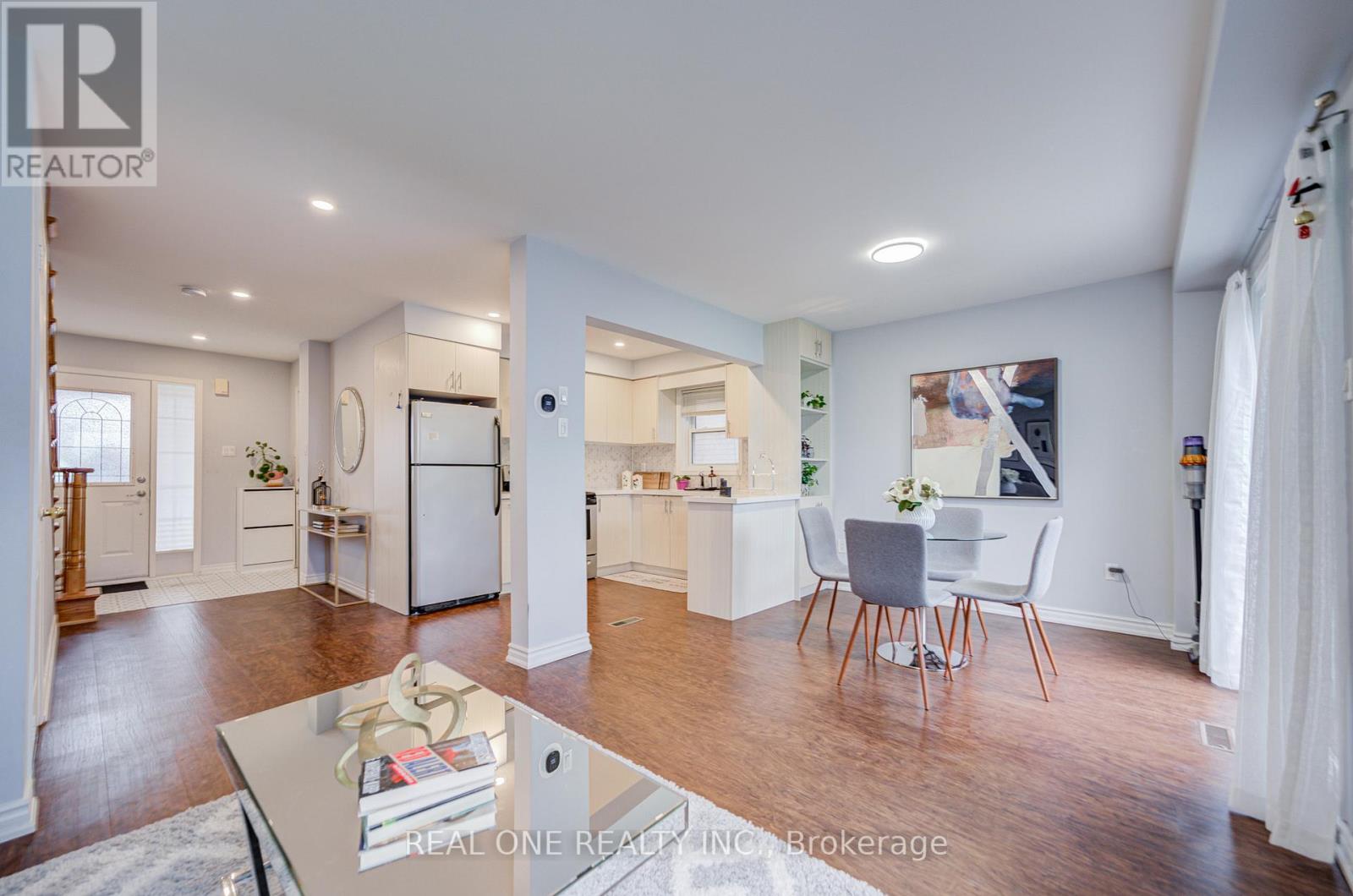 178 Hawker Road, Vaughan, Ontario  L6A 2J6 - Photo 8 - N12493916