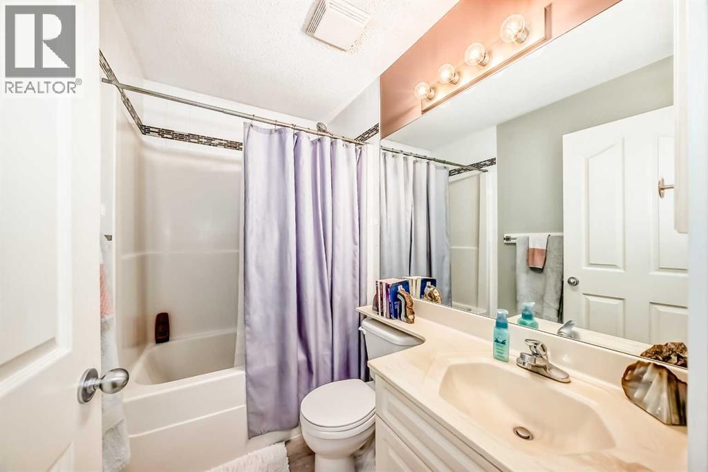 54 New Brighton Manor Se, Calgary, Alberta  T2Z 4J3 - Photo 20 - A2268108