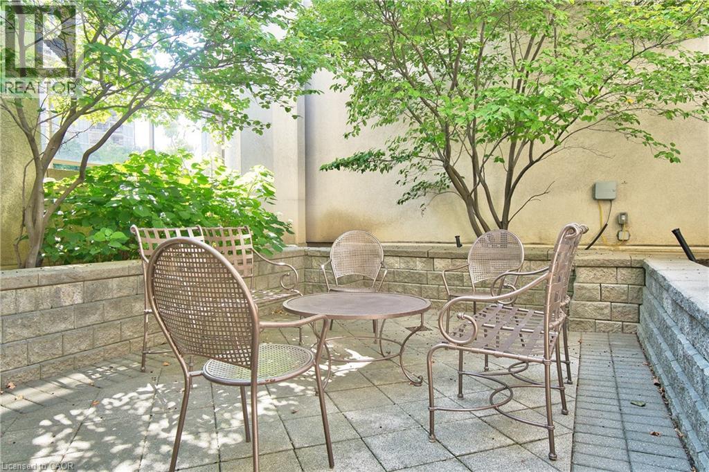 25 Kingsbridge Garden Circle, Mississauga, Ontario  L5R 4B1 - Photo 12 - 40785010