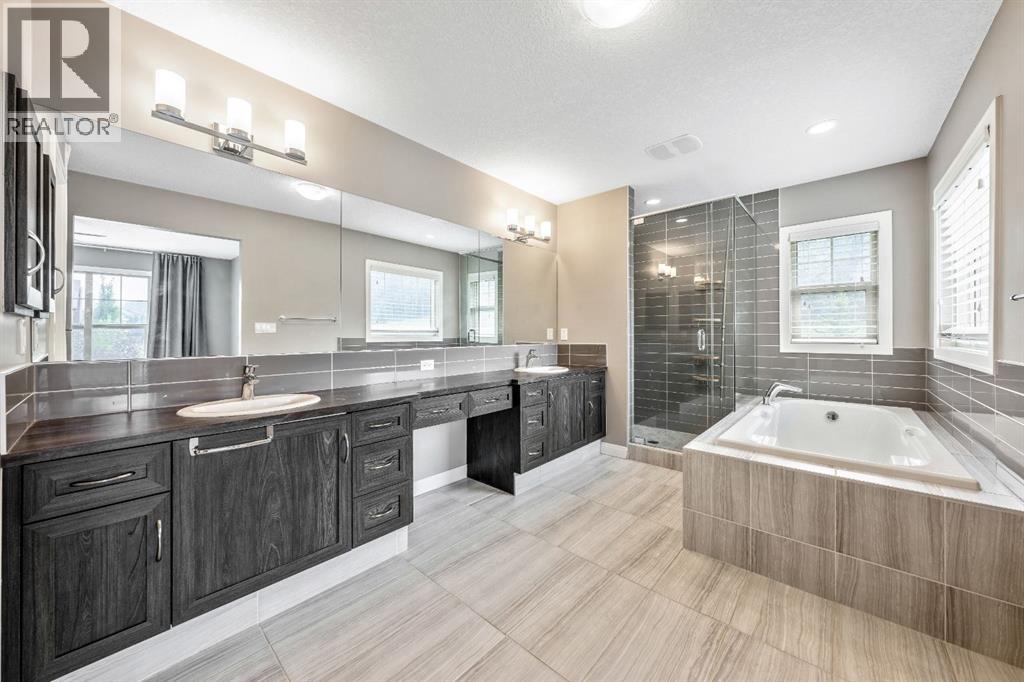 21 Riviera Bay, Cochrane, Alberta  T4C 0Y6 - Photo 21 - A2253125