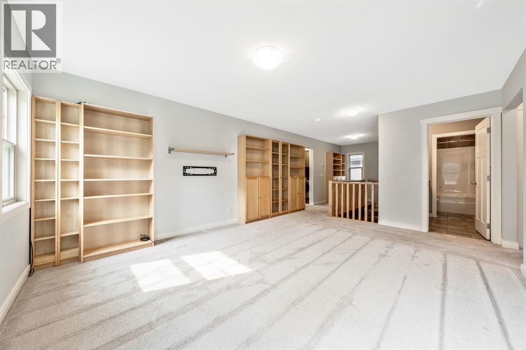 21 Riviera Bay, Cochrane, Alberta  T4C 0Y6 - Photo 18 - A2253125