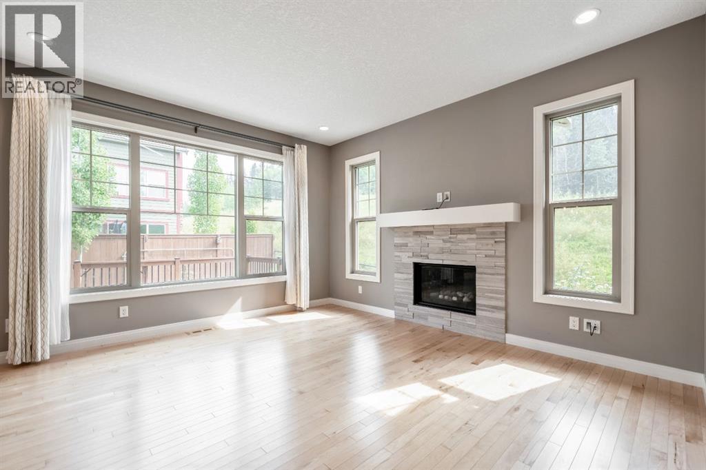 21 Riviera Bay, Cochrane, Alberta  T4C 0Y6 - Photo 4 - A2253125