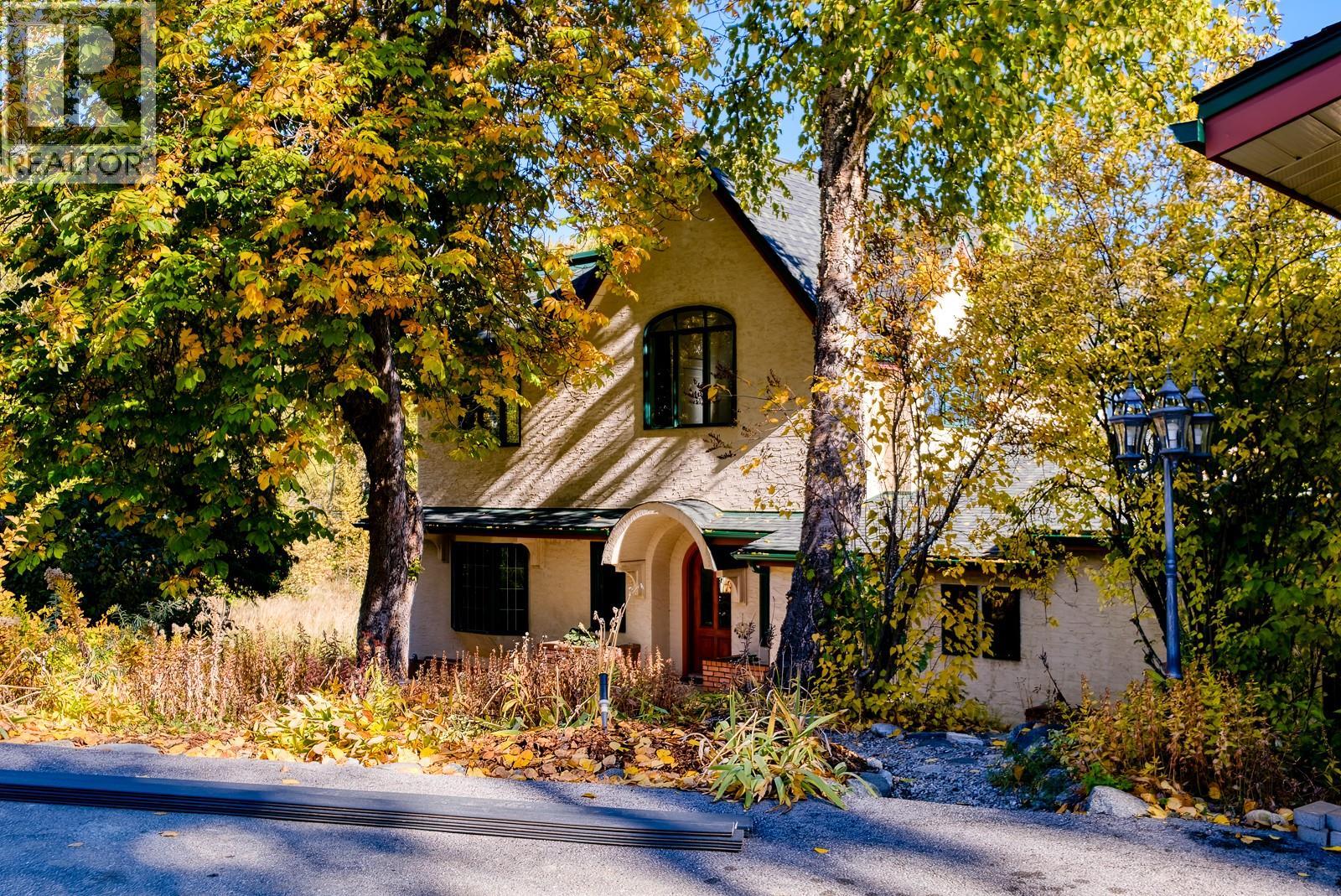 2302 Happy Valley Road, Rossland, British Columbia  V0G 1Y0 - Photo 41 - 10366069