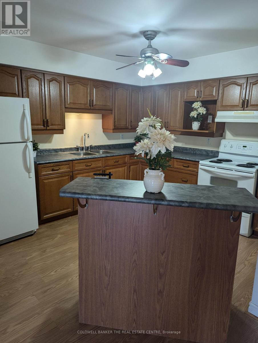 212 - 49 Jacobs Terrace, Barrie, Ontario  L4N 0W4 - Photo 3 - S12476243