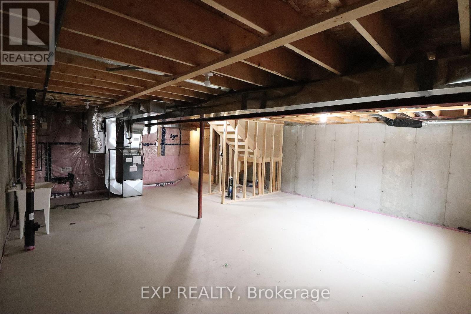 24 - 4552 Portage Road, Niagara Falls, Ontario  L2E 0B8 - Photo 24 - X12501192