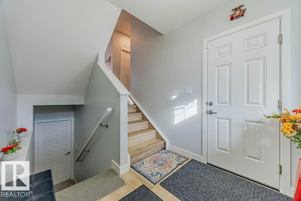 1745 Plum Cr Sw, Edmonton, Alberta  T6X 2Z8 - Photo 4 - E4461418