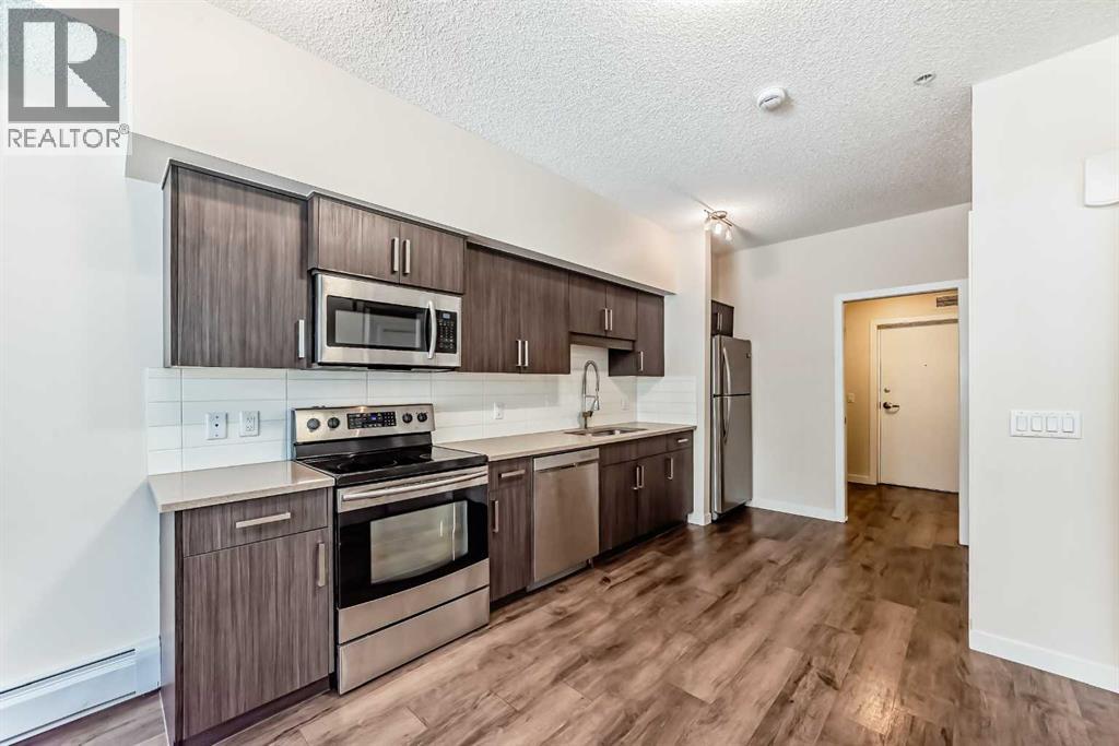 108, 7 Westpark Common Sw, Calgary, Alberta  T3H 0Y4 - Photo 3 - A2261702