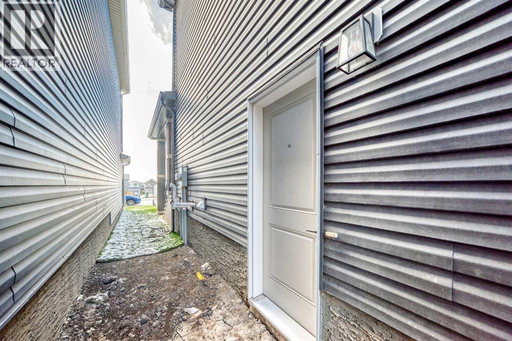 16 Lucas Passage Nw, Calgary, Alberta  T3P 2E3 - Photo 50 - A2264000