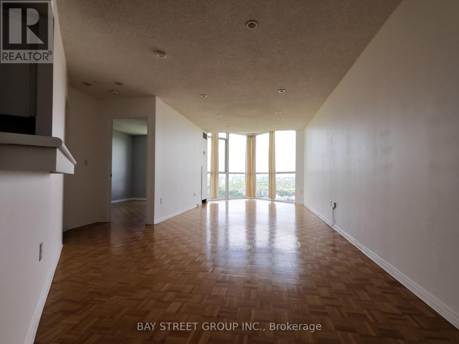 3710 - 7 Concorde Place, Toronto, Ontario  M3C 3N4 - Photo 2 - C12501194