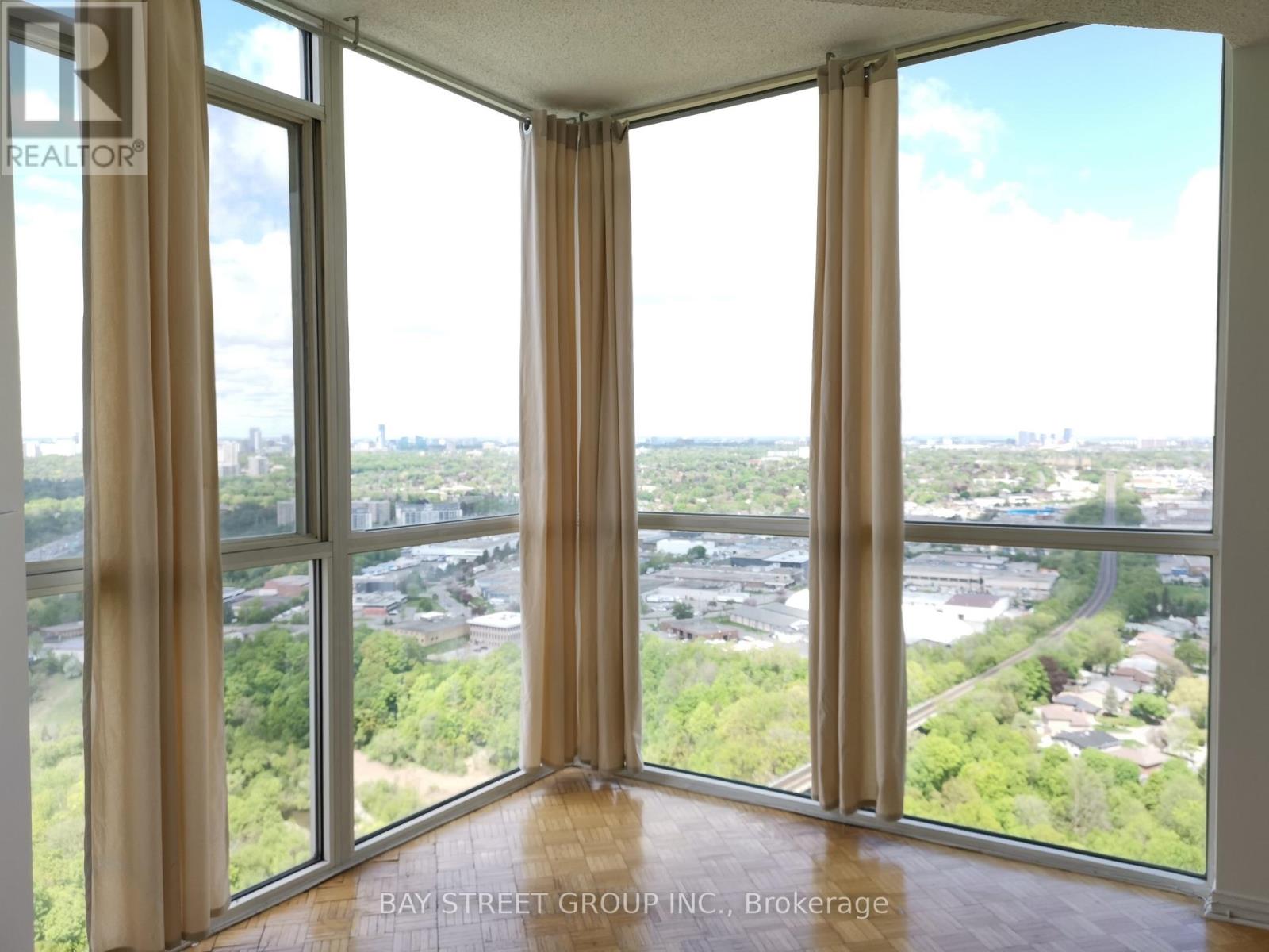 3710 - 7 Concorde Place, Toronto, Ontario  M3C 3N4 - Photo 3 - C12501194