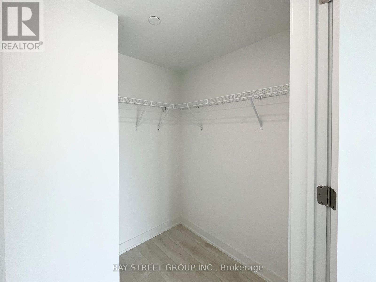 817 - 8 Tippett Rd Road, Toronto, Ontario  M3H 0E7 - Photo 12 - C12501212