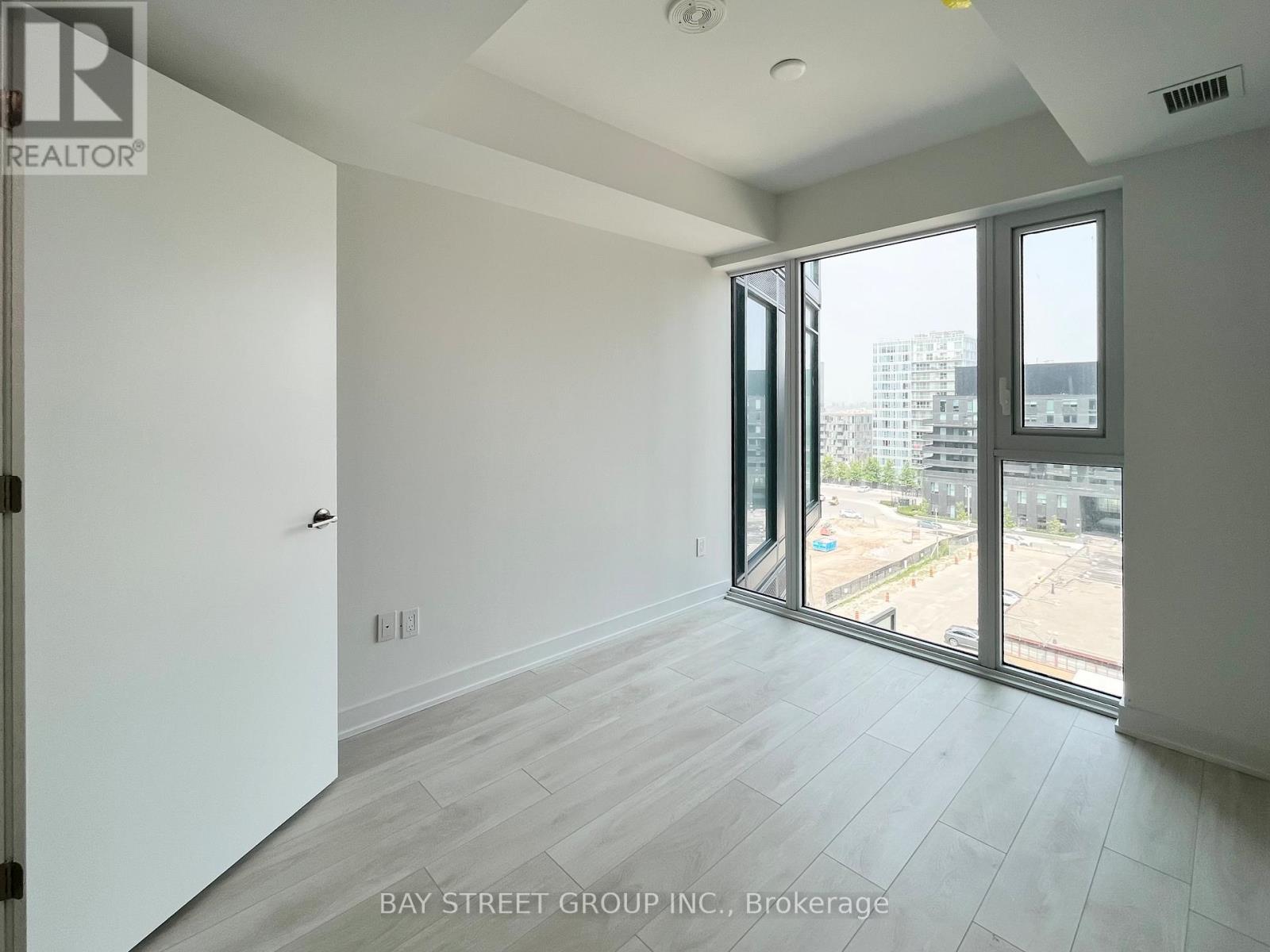 817 - 8 Tippett Rd Road, Toronto, Ontario  M3H 0E7 - Photo 14 - C12501212