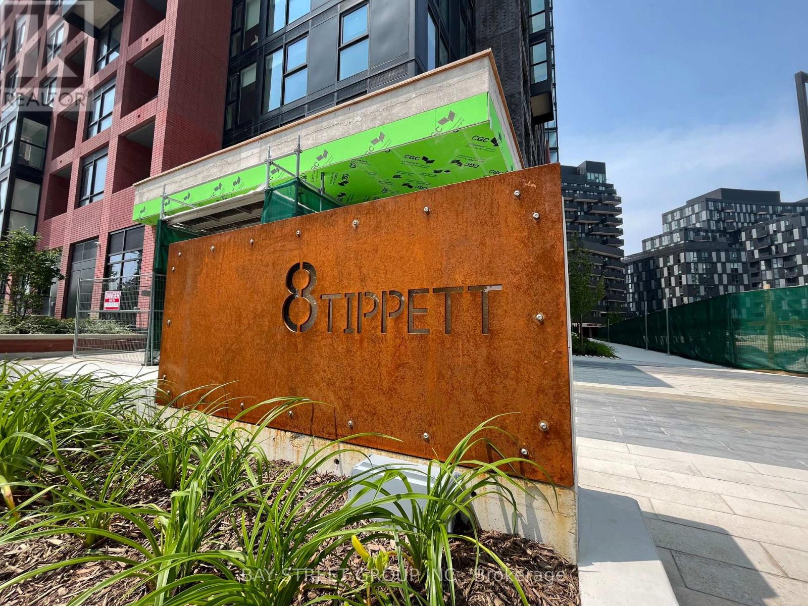 817 - 8 Tippett Rd Road, Toronto, Ontario  M3H 0E7 - Photo 2 - C12501212