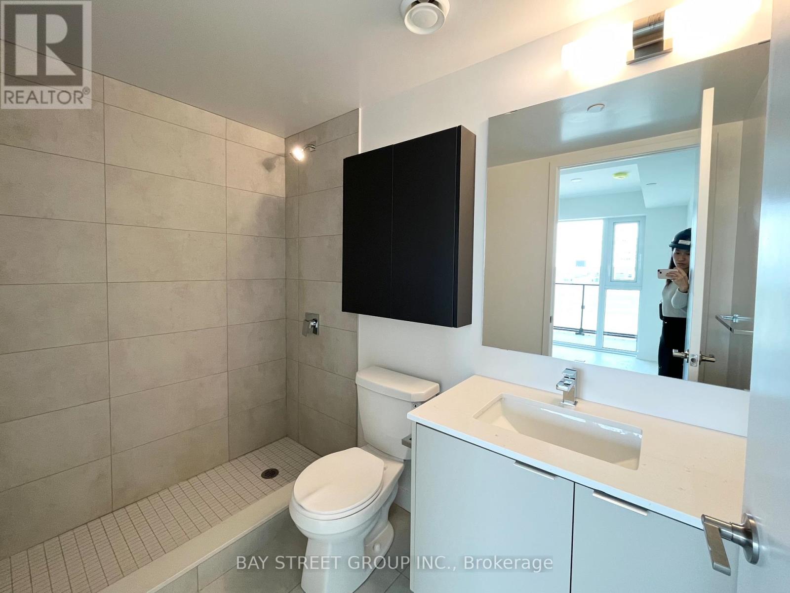 817 - 8 Tippett Rd Road, Toronto, Ontario  M3H 0E7 - Photo 8 - C12501212