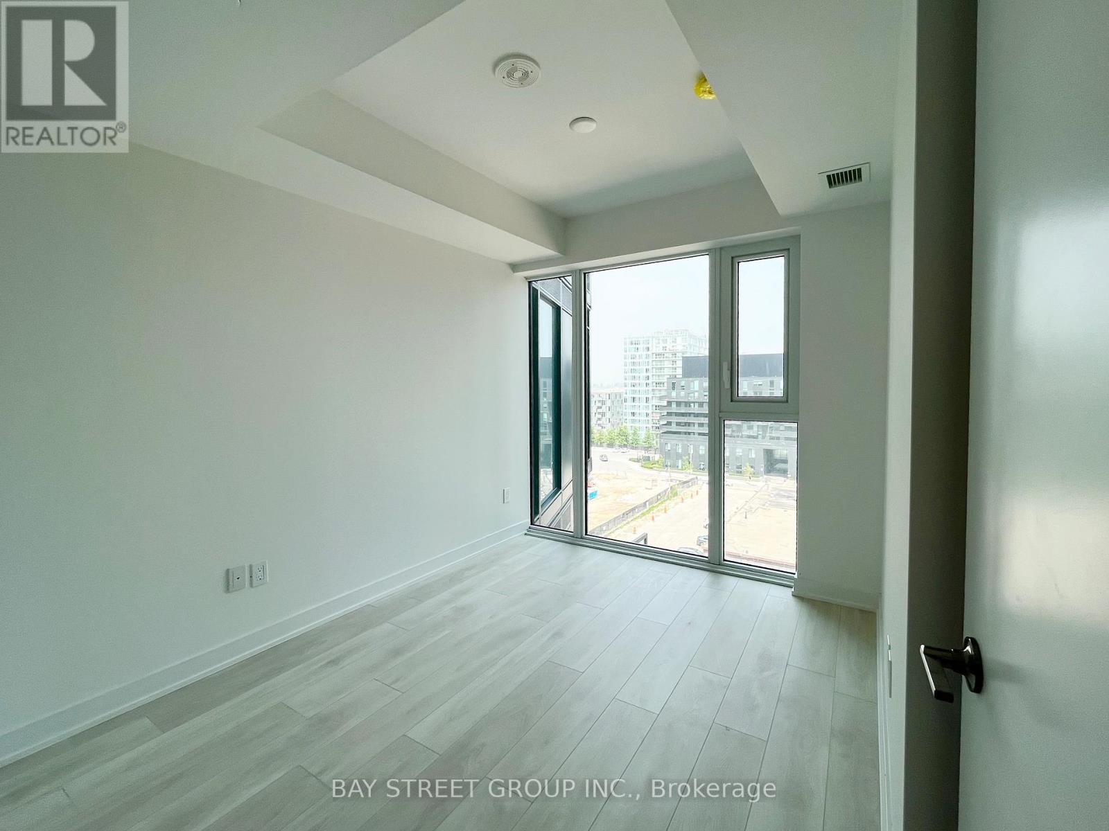 817 - 8 Tippett Rd Road, Toronto, Ontario  M3H 0E7 - Photo 9 - C12501212