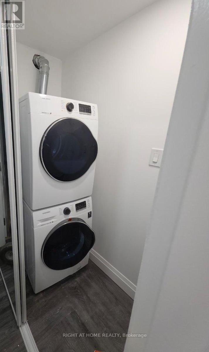 1 Huron Court, Aurora, Ontario  L4G 2X7 - Photo 7 - N12501216