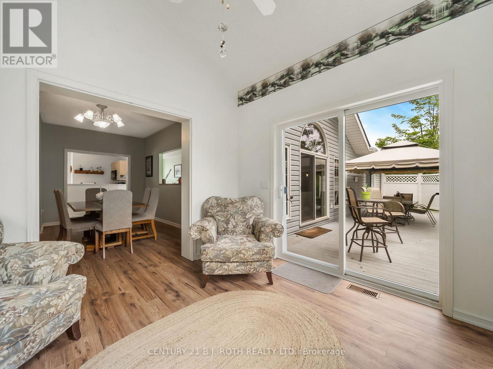 4 Beechwood Crescent, Oro-Medonte, Ontario  L0L 1T0 - Photo 17 - S12501198