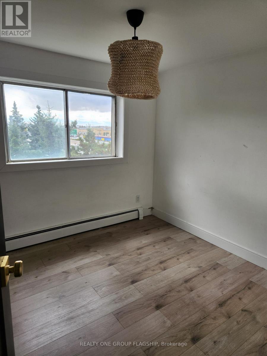 44 - 267 Traynor Avenue, Kitchener, Ontario  N2C 1W7 - Photo 4 - X12460774