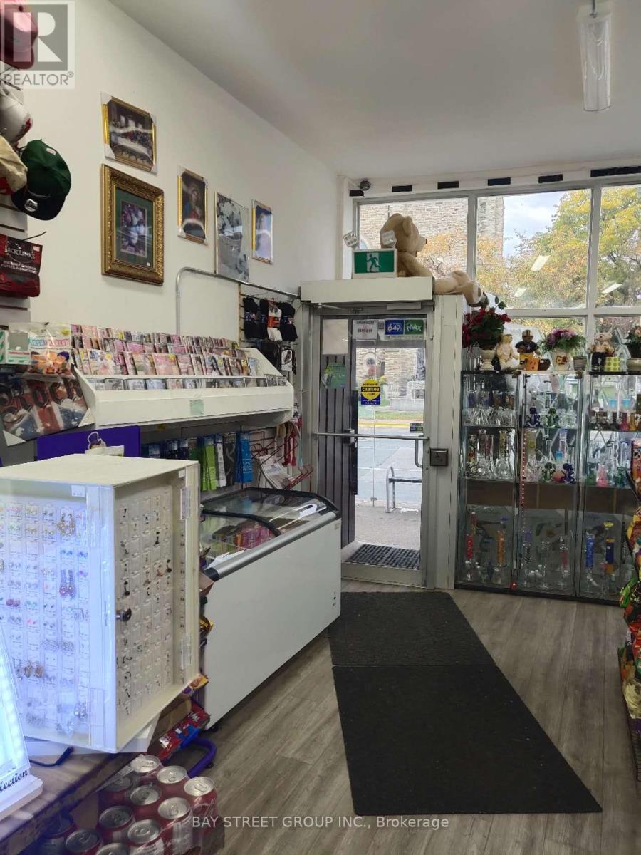 419 King Street E, Hamilton, Ontario  L8N 1C5 - Photo 5 - X12501196