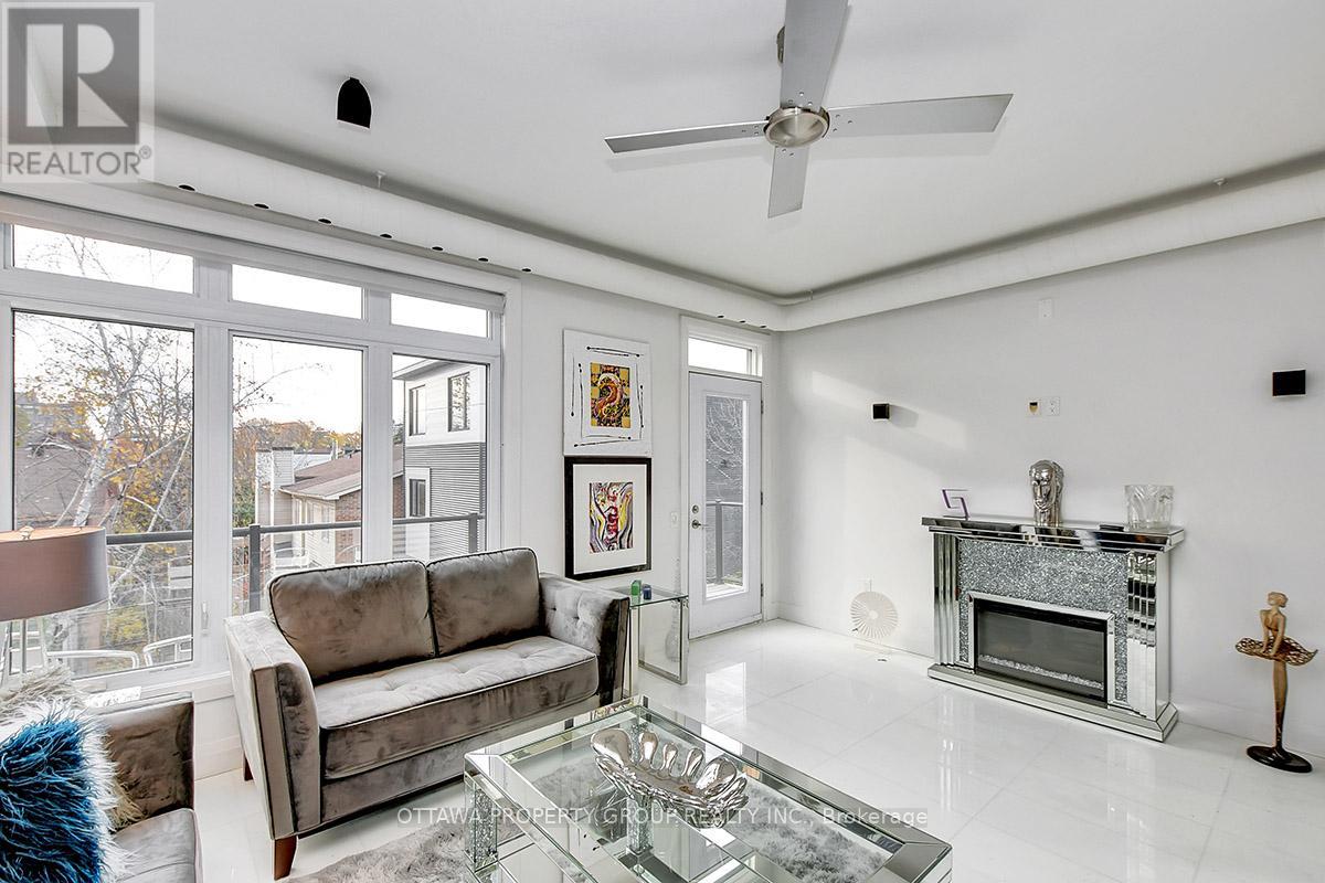 C - 10 Chestnut Street, Ottawa, Ontario  K1S 0Z8 - Photo 10 - X12496468