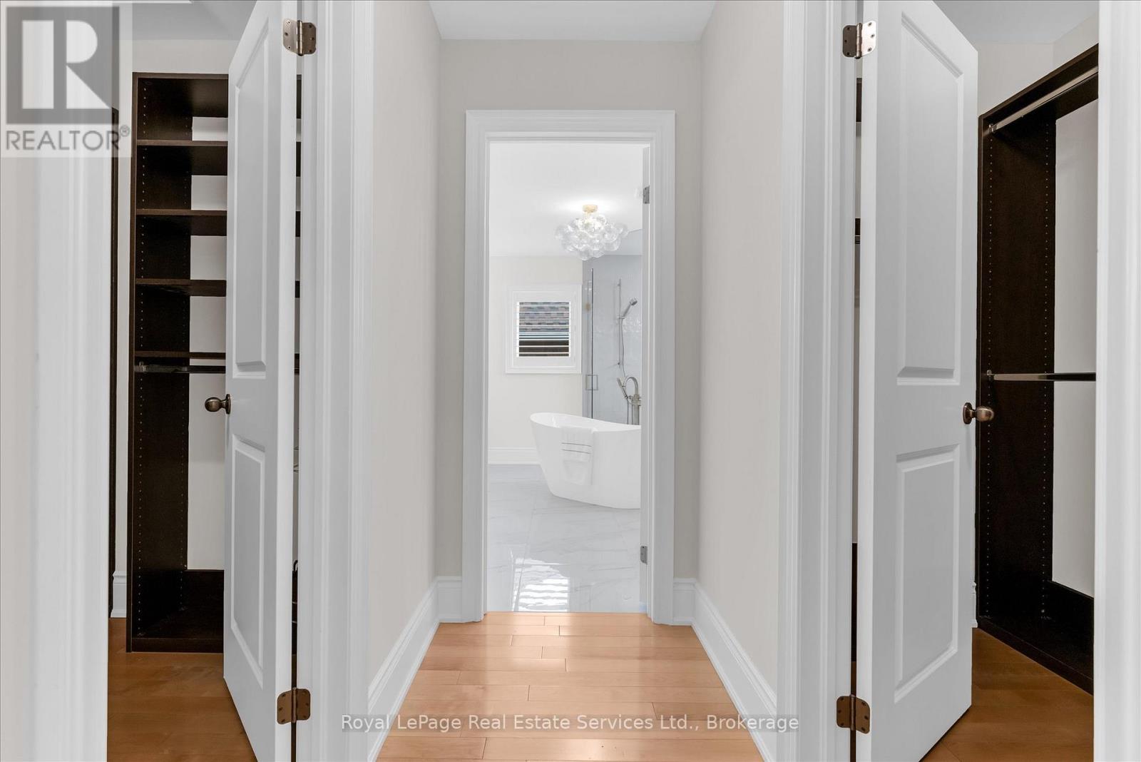 3340 Mistwell Crescent, Oakville, Ontario  L6L 0A3 - Photo 23 - W12491100