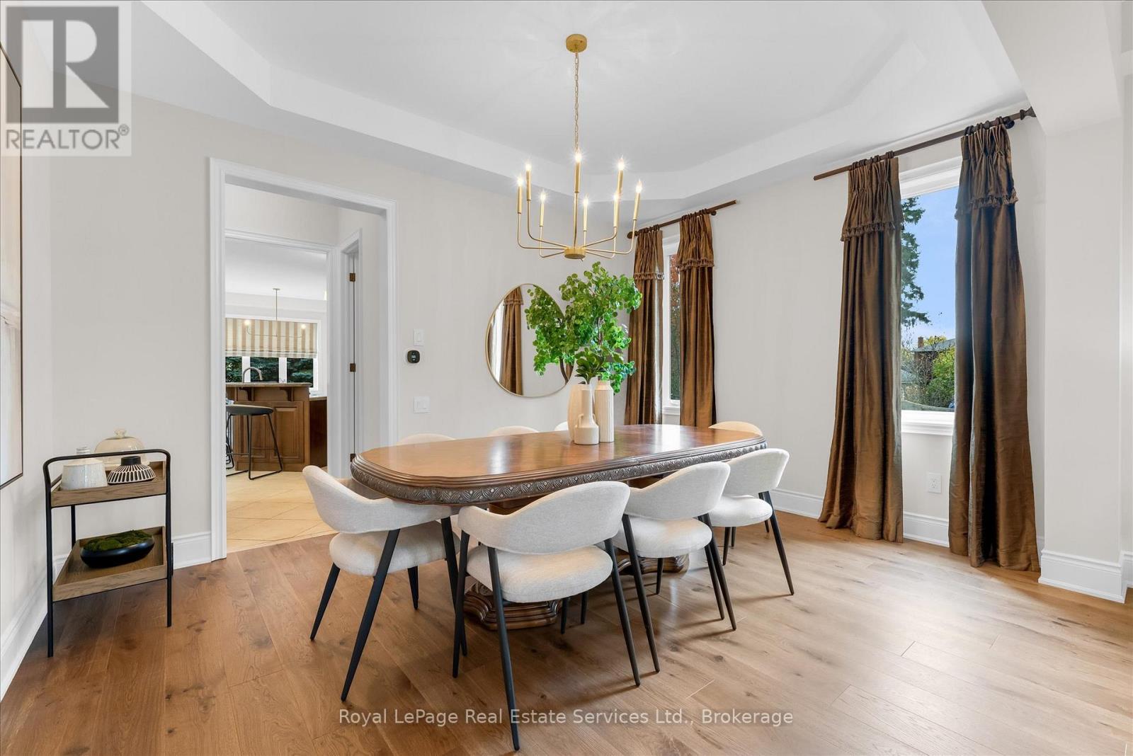 3340 Mistwell Crescent, Oakville, Ontario  L6L 0A3 - Photo 7 - W12491100