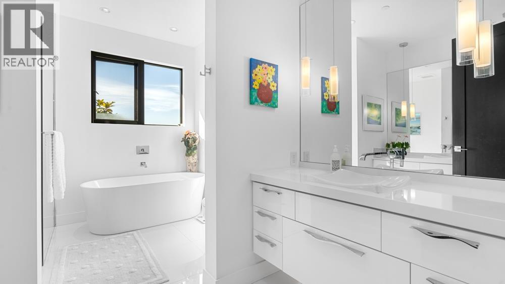 2650 Rosebery Avenue, West Vancouver, British Columbia  V7V 3A2 - Photo 23 - R3063891