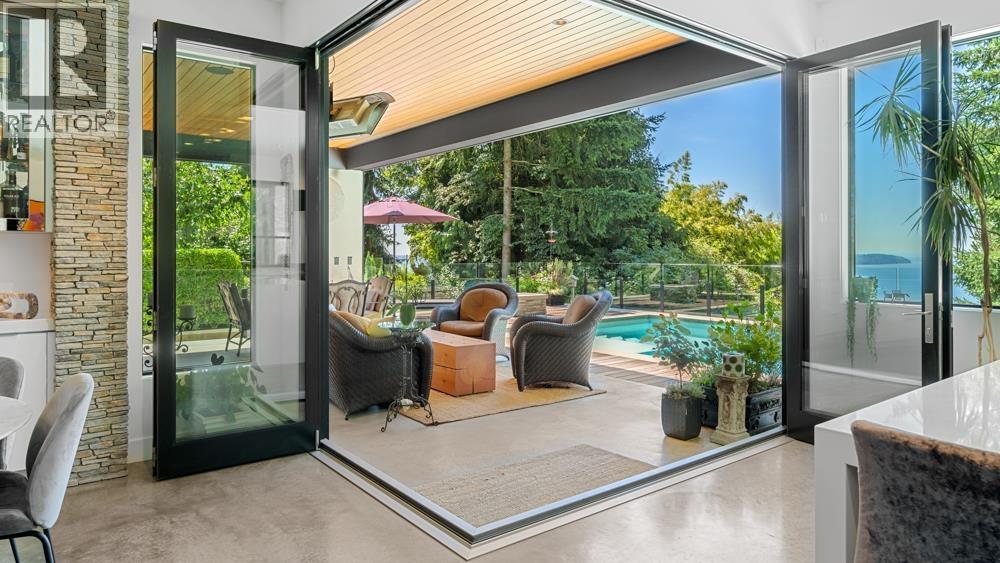 2650 Rosebery Avenue, West Vancouver, British Columbia  V7V 3A2 - Photo 7 - R3063891