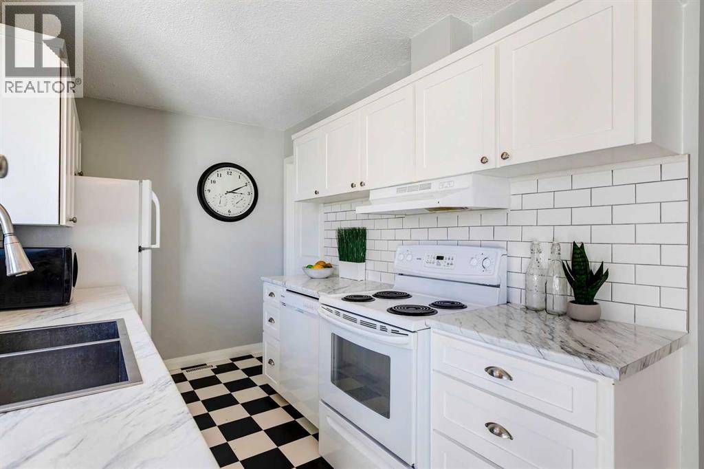 7630 22a Street Se, Calgary, Alberta  T2C 1Y7 - Photo 11 - A2267521