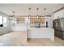 8815 183 AV NW Klarvatten