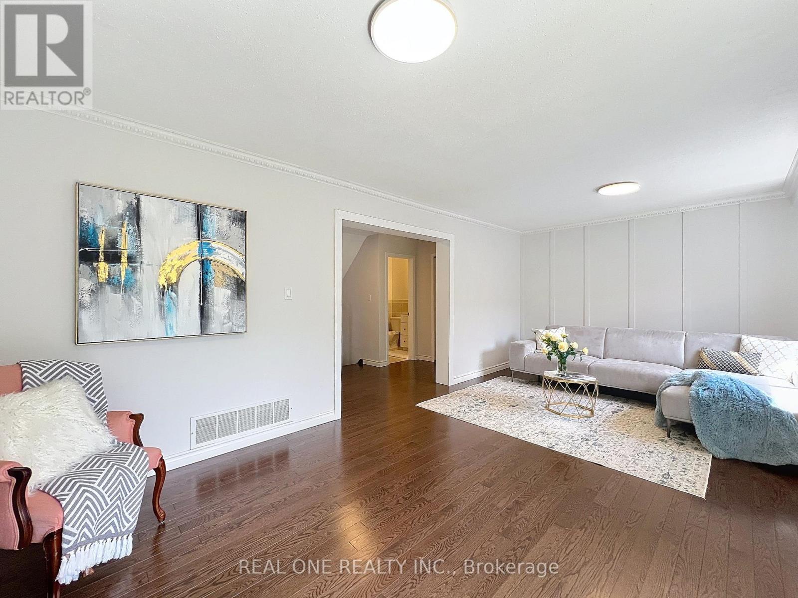 2 James Gray Drive, Toronto, Ontario  M2H 1N9 - Photo 28 - C12481645