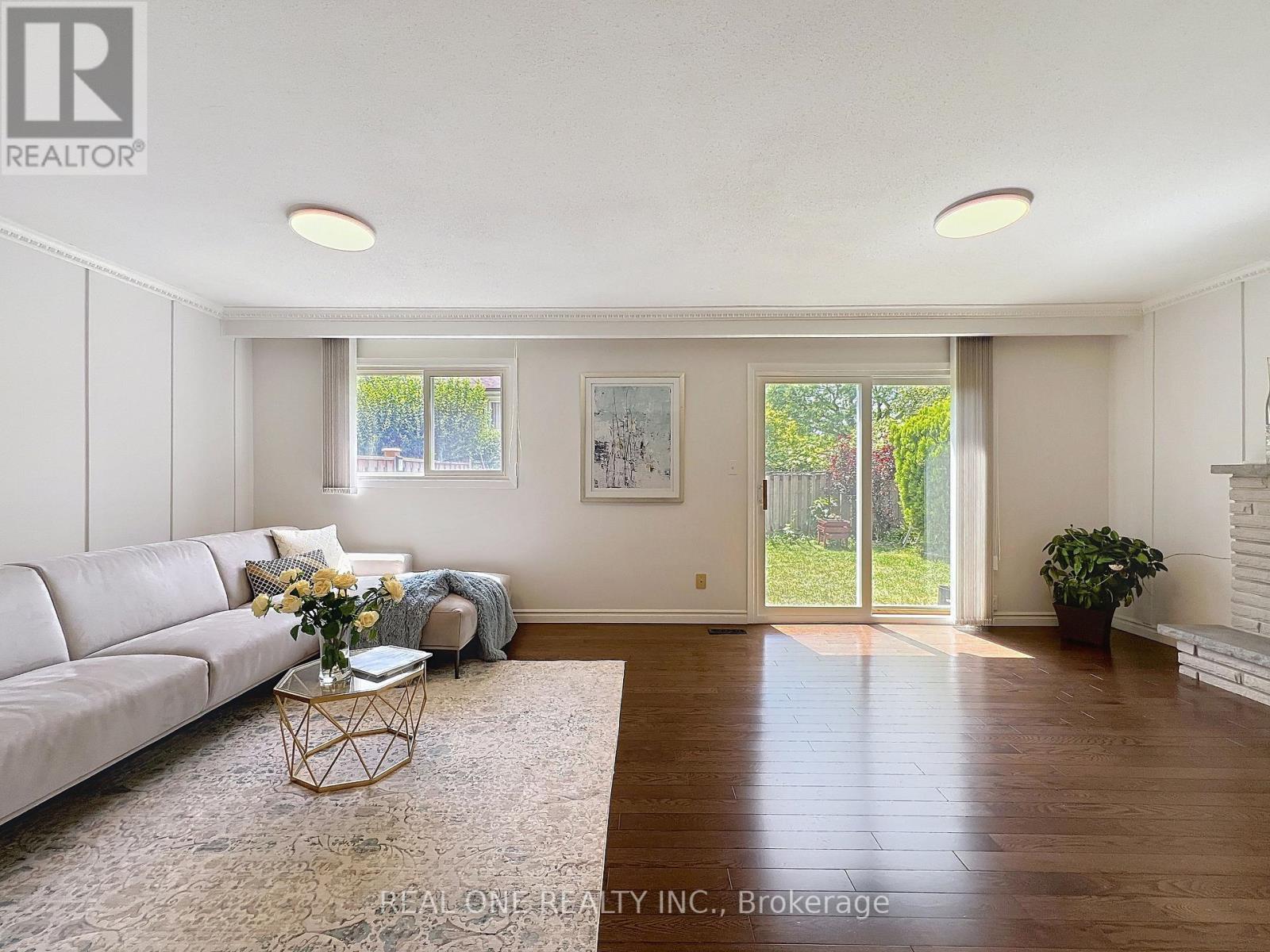 2 James Gray Drive, Toronto, Ontario  M2H 1N9 - Photo 26 - C12481645