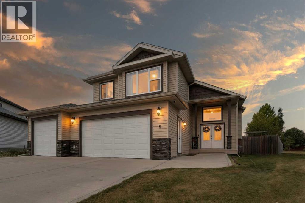 5 Hodgstreet Place, Sylvan Lake, Alberta