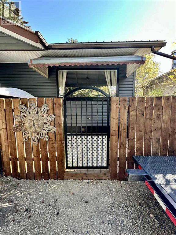 4211 45 Street, Ponoka, Alberta