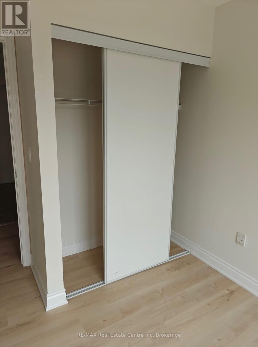 208 - 60 Lynnmore Street, Guelph, Ontario  N1L 0J8 - Photo 3 - X12501244