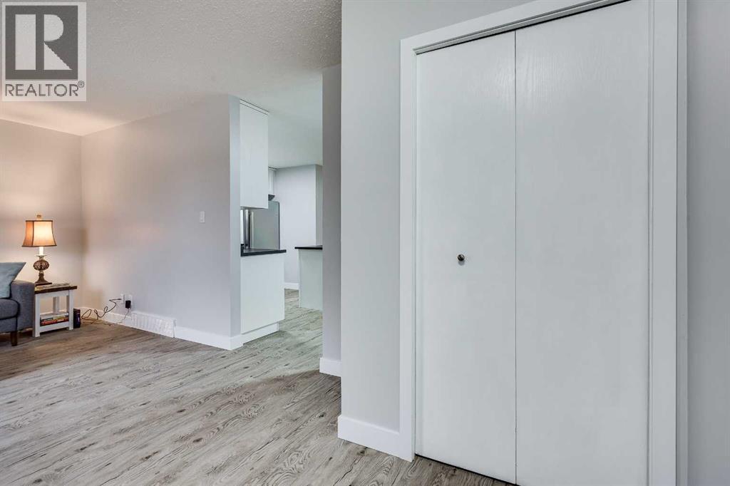 3905 54 Avenue, Innisfail, Alberta  T4G 1E9 - Photo 8 - A2268006