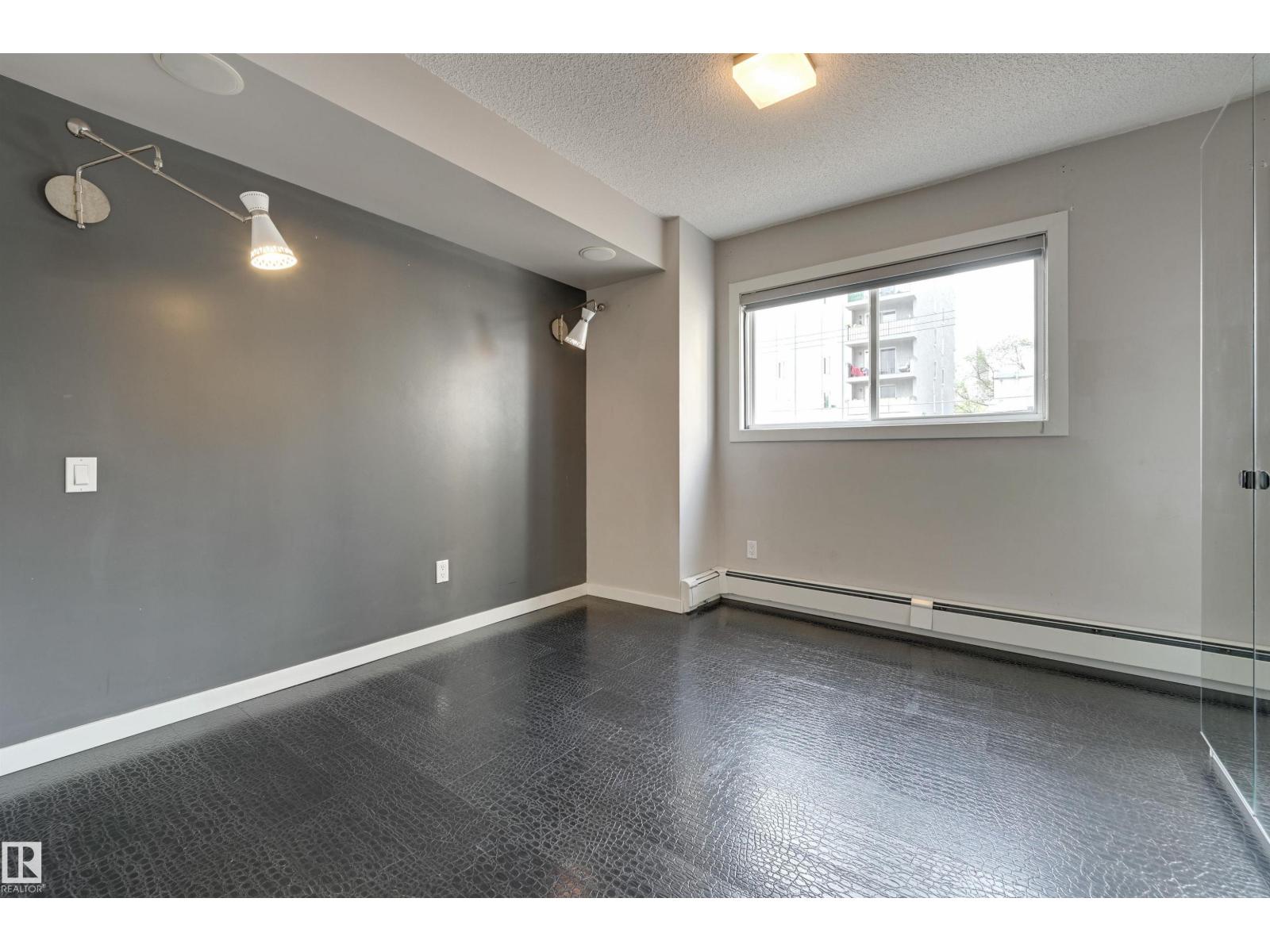 #104 10140 115 St Nw, Edmonton, Alberta  T5K 1T5 - Photo 17 - E4464491